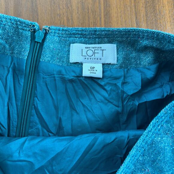 Ann Taylor LOFT Wool Silk Blend Tweed Skirt A Line Women's Petite Size 0 - Picture 3 of 6